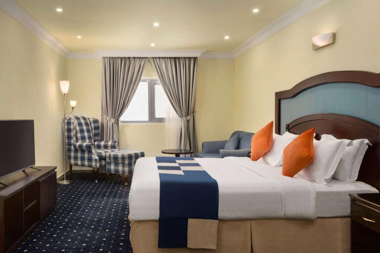โฮเวิร์ด จอห์นสัน บาย วินด์แฮม ดัมมัม Hotel ภายนอก รูปภาพ